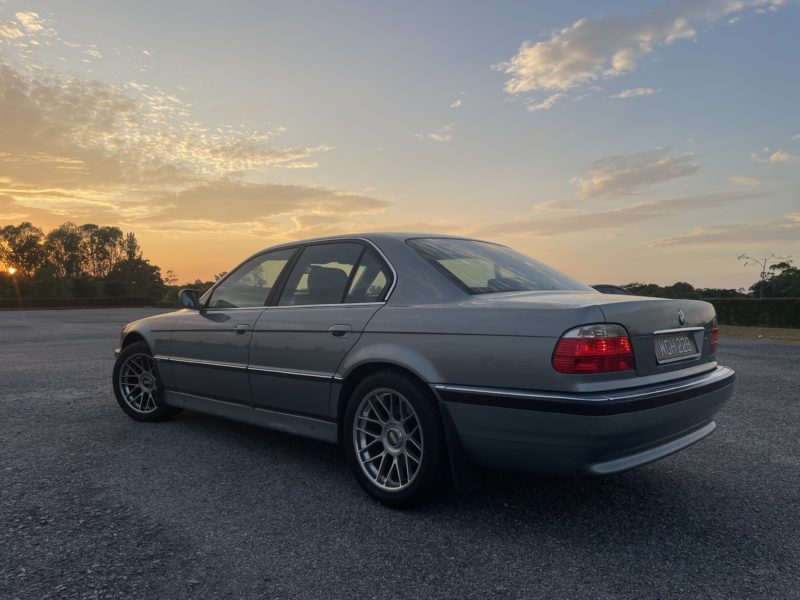 1997 BMW 728i (E38)