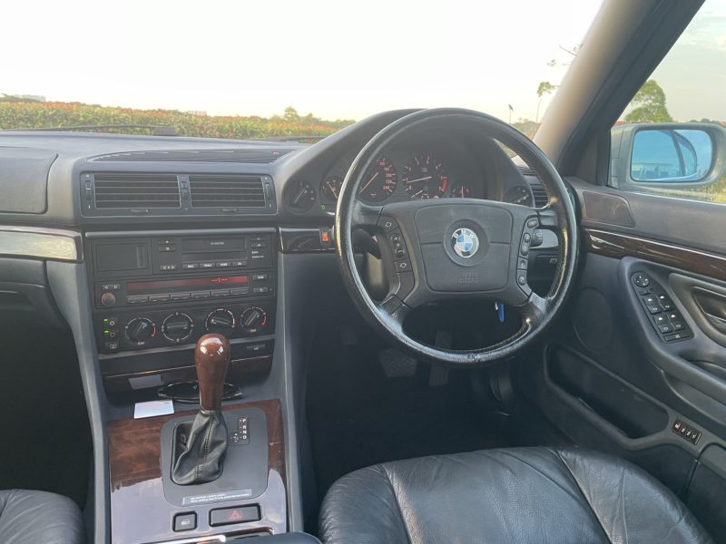 1997 BMW 728i (E38)